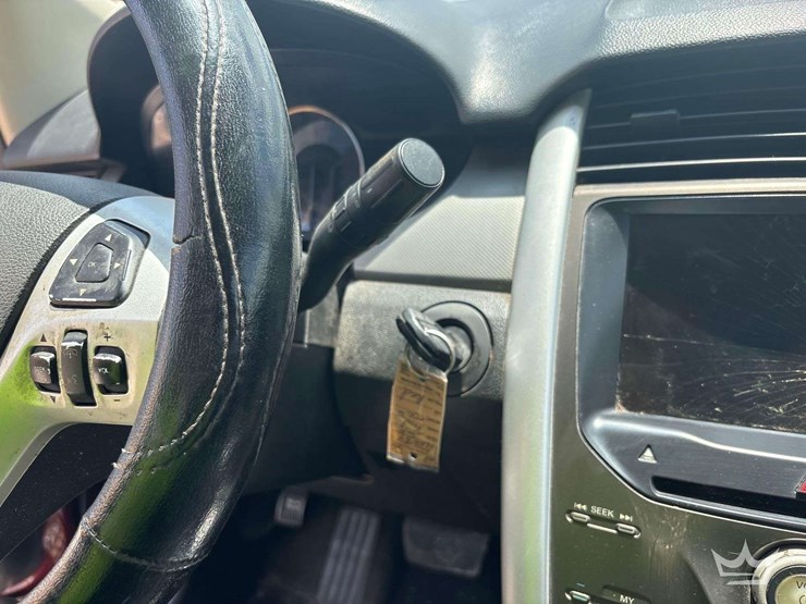 2014-ford-edge-image-12