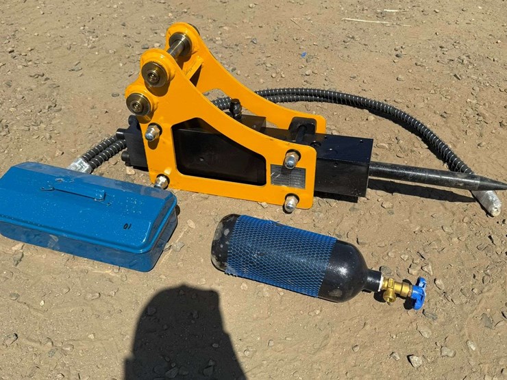 mini-excavator-heavy-duty-hydraulic-breaker-kit-(new/unused)-image-1