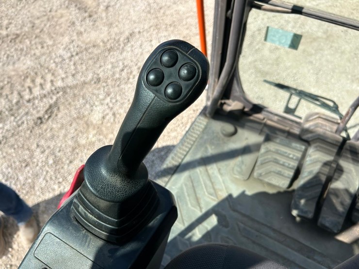 2021-volvo-ec140el-image-27