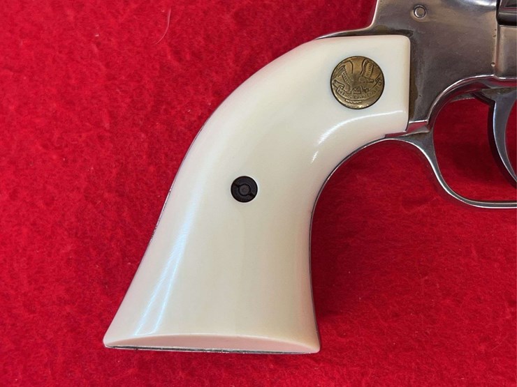 high-standard-double-nine-revolver-.22-caliber-image-13