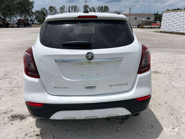 2017-buck-encore-suv-image-28