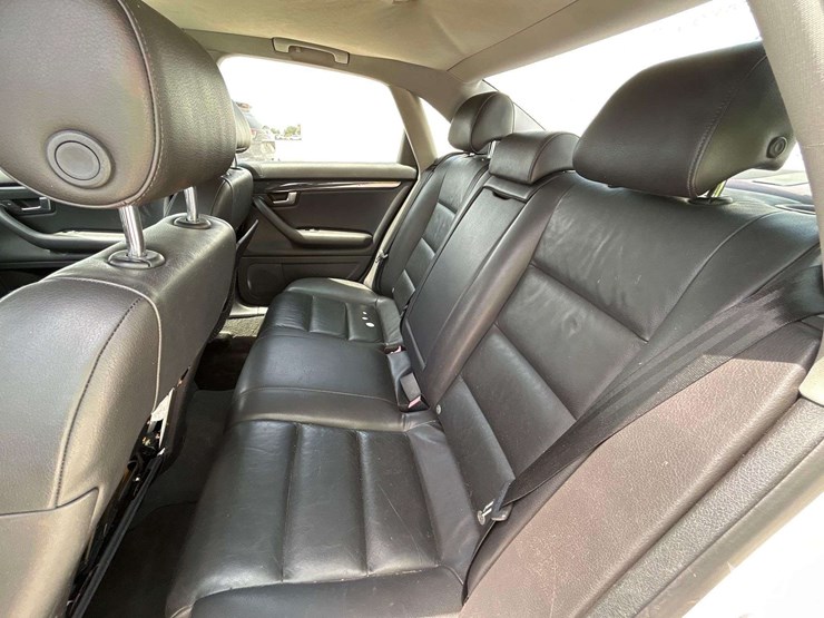 2005-audi-a4-sedan-image-21