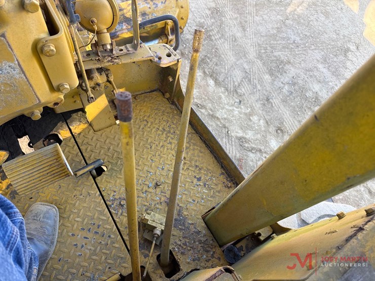 caterpillar-12g-image-27