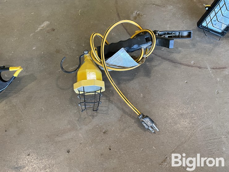 power-light-flood-light-tripod-image-14