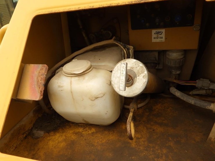 1999-caterpillar-d6m-xl-image-13