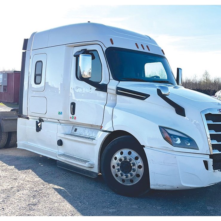 2019 FREIGHTLINER CASCADIA 126
