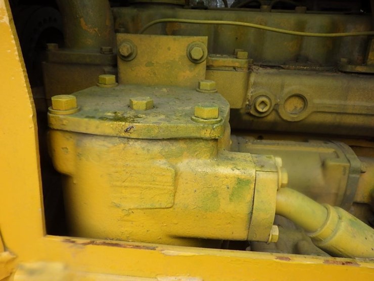 1977-caterpillar-d6d-image-16