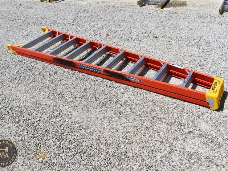 werner-step-ladder-44954-image-3