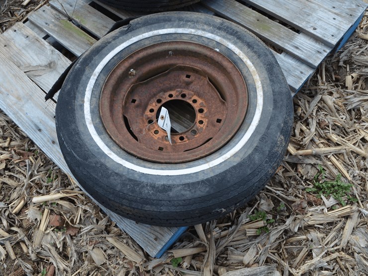 pallet-of-implement-tires-image-1