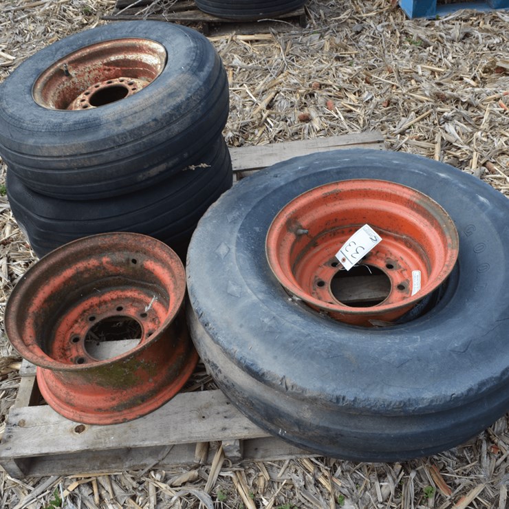 Pallet of Wheels and Tires