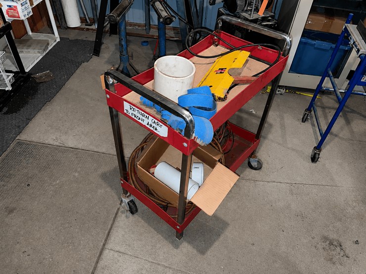 #7043-•-metal-shop-cart-and-contents-image-2