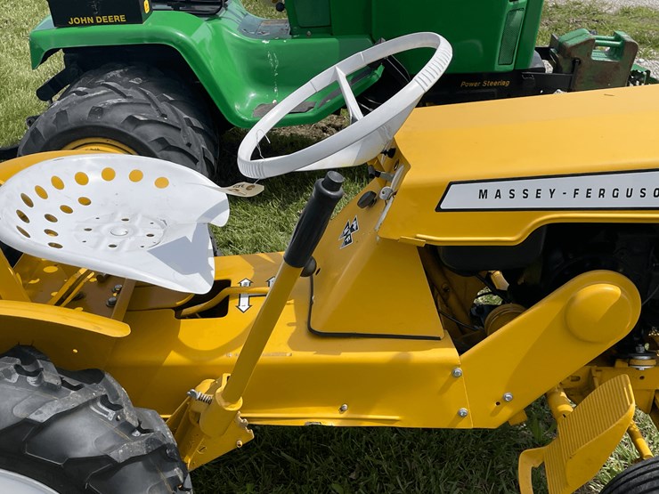 massey-ferguson-executive-image-36