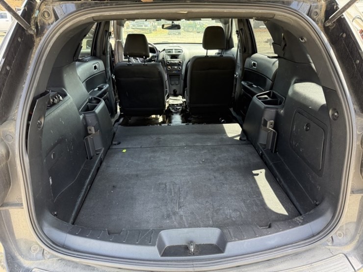 2018-ford-explorer-image-19