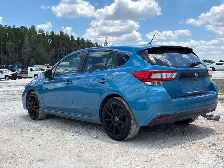2019-subaru-impreza-awd-sedan-image-4