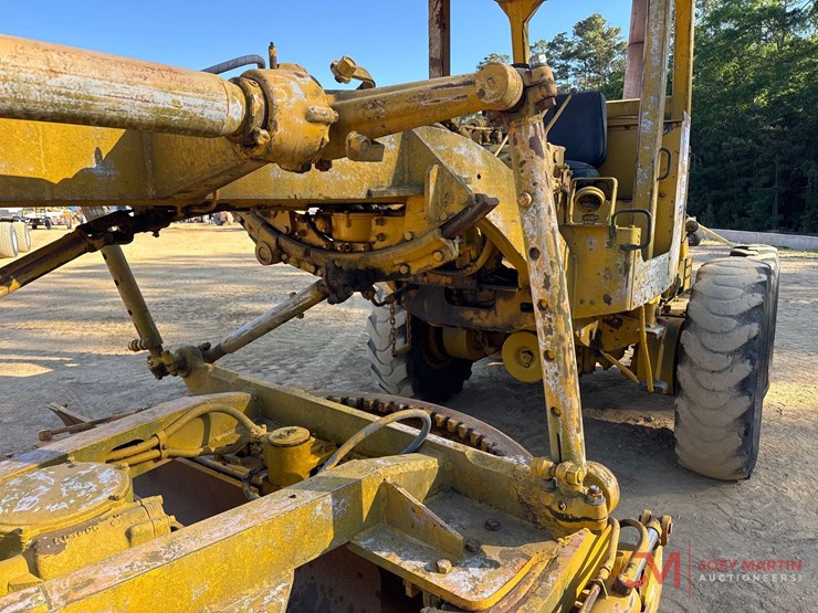 caterpillar-12g-image-10