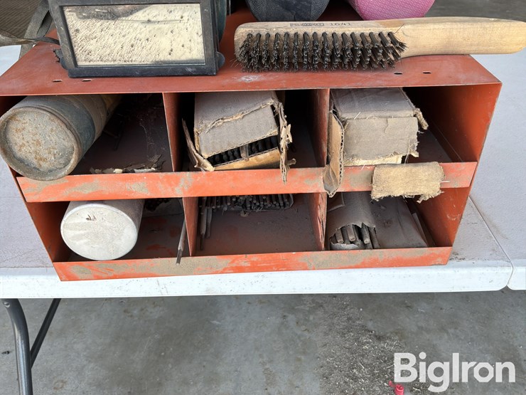 twentieth-century-heavy-duty-arc-welder-image-12