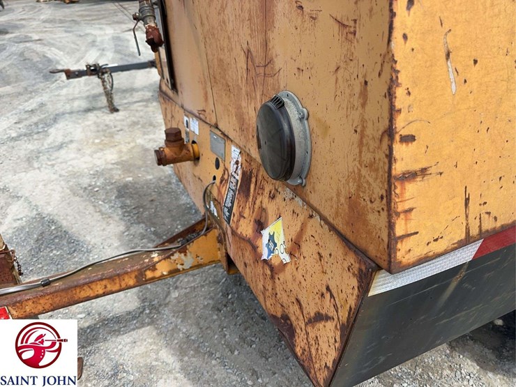 sullair-175q-compressor-trailer-image-11