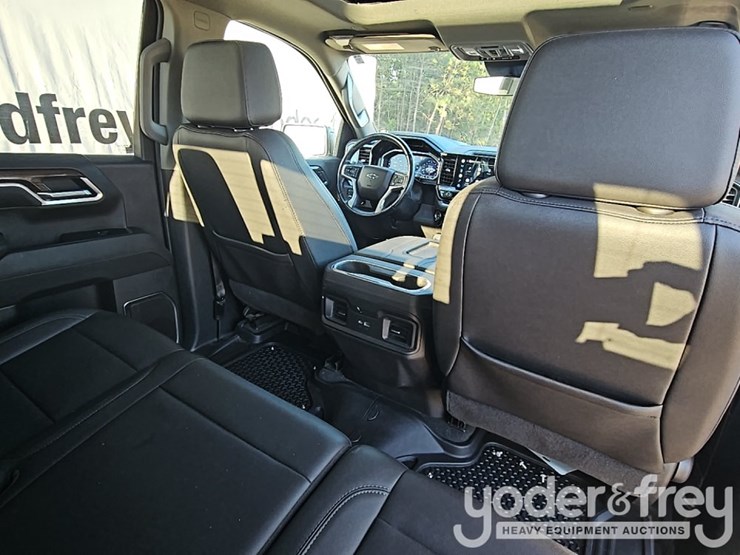 2022-chevrolet-silverado-1500-image-26