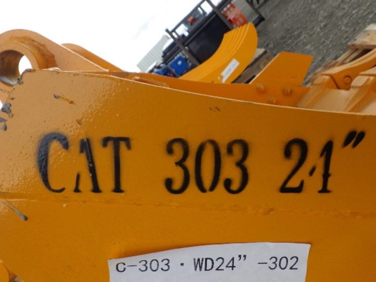 caterpillar-303-image-5
