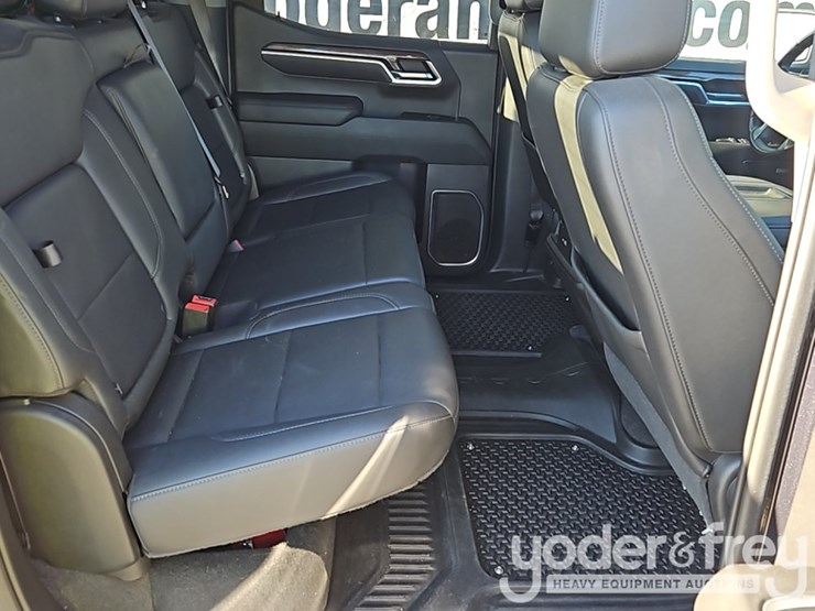2022-chevrolet-silverado-1500-image-23