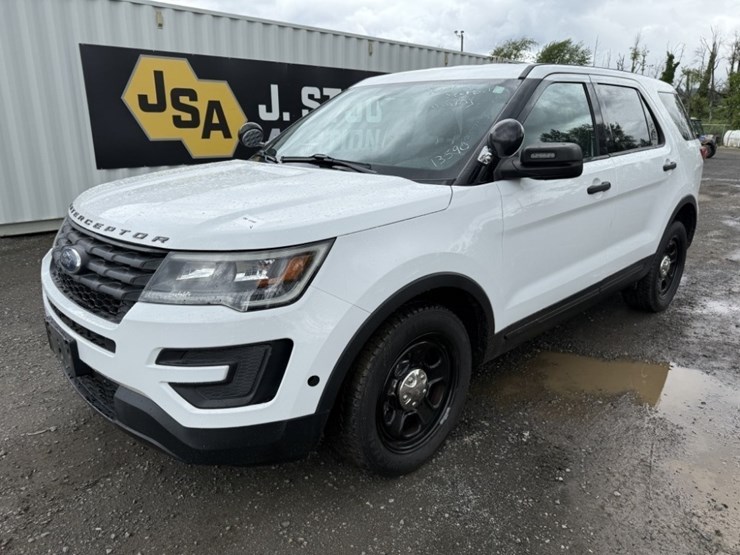 2018-ford-explorer-image-1