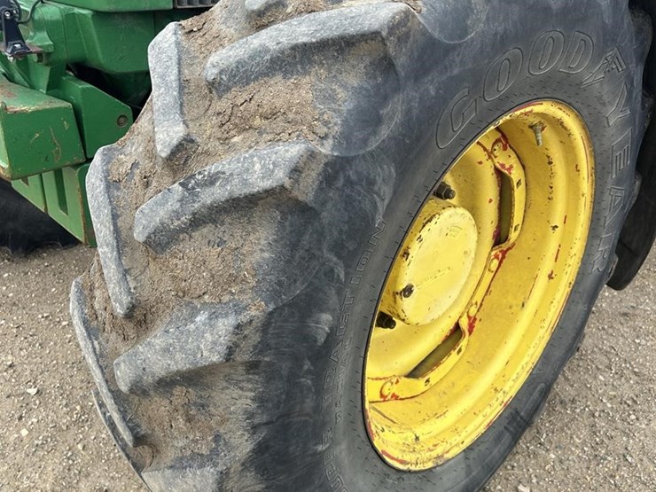 john-deere-4455-image-11