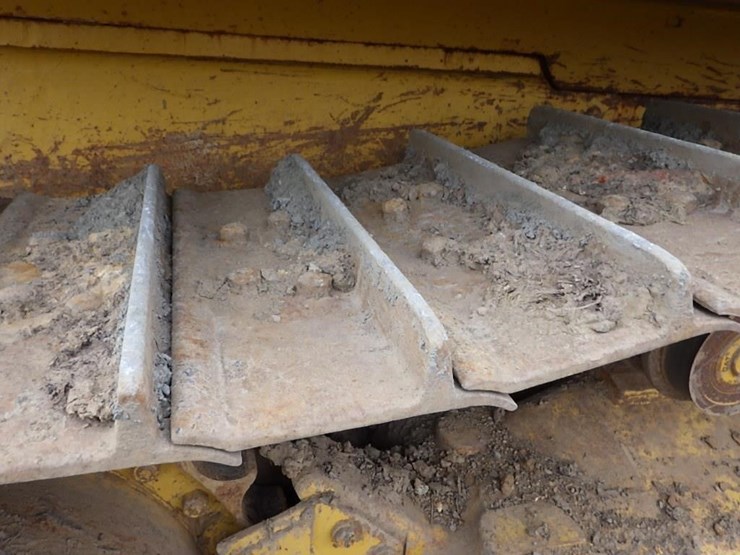 2011-caterpillar-d7e-image-25