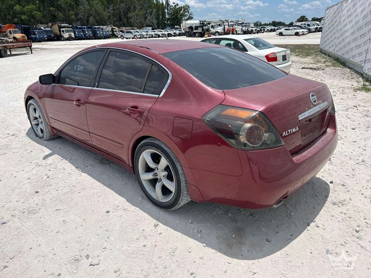 2007-nissan-altima-sedan-image-4