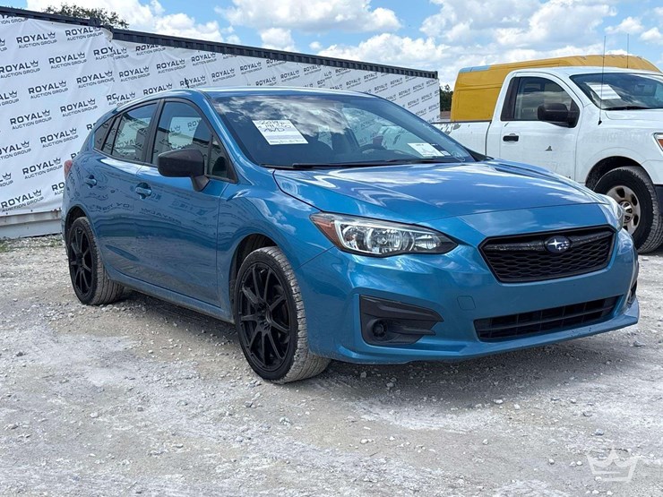 2019-subaru-impreza-awd-sedan-image-2