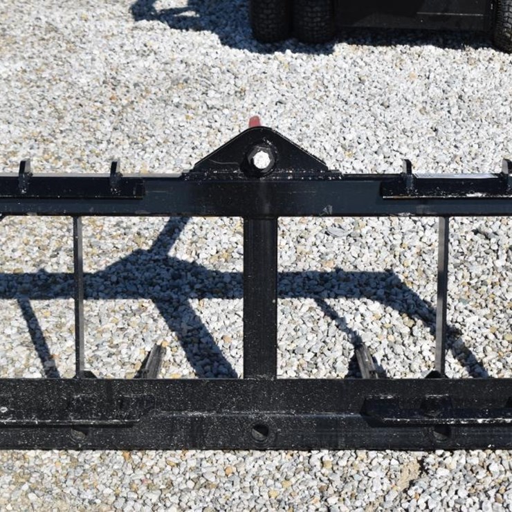 BALE SPEAR SKID STEER ATTACHMENT 44966