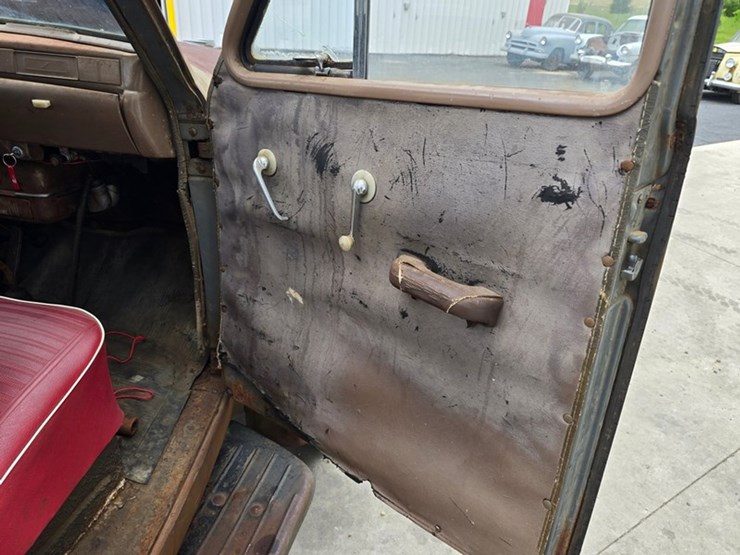 #31-•-1948-studebaker-m15-pick-up-truck-image-26