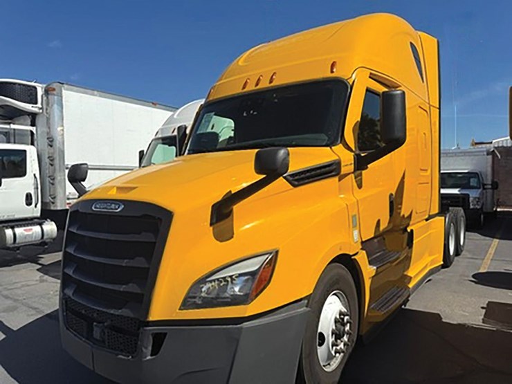 2022-freightliner-cascadia-126-image-1