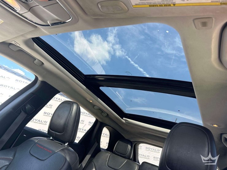 2019-jeep-cherokee-image-17
