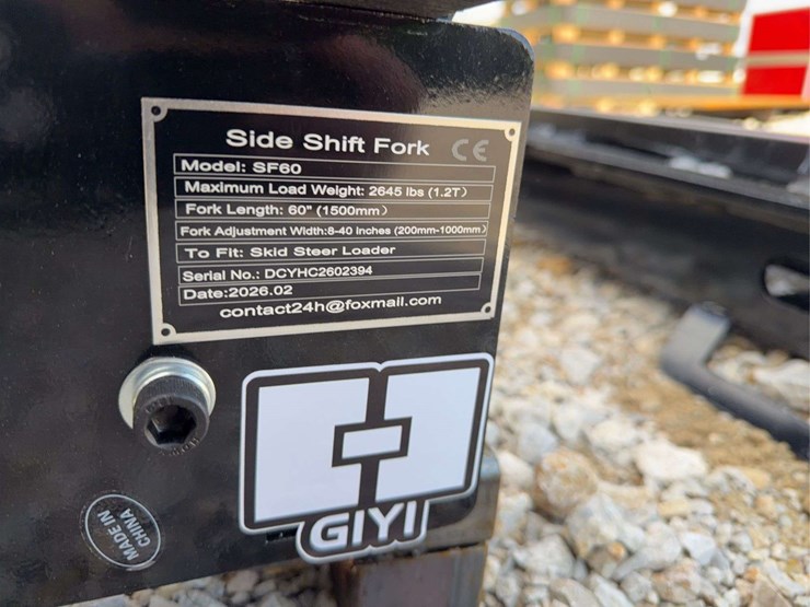 2026-giyi-hydraulic-skid-steer-forks-image-7