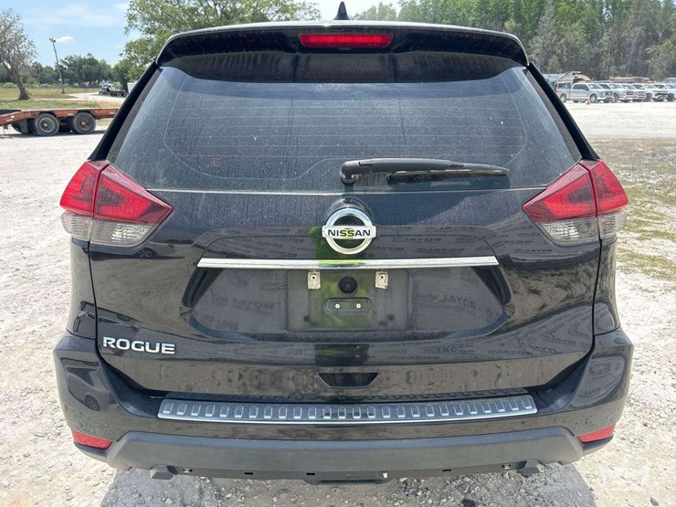 2018-nissan-rogue-image-22