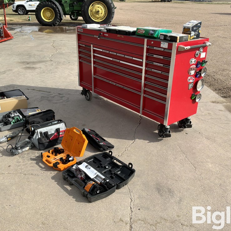 US General Toolbox W/Tools