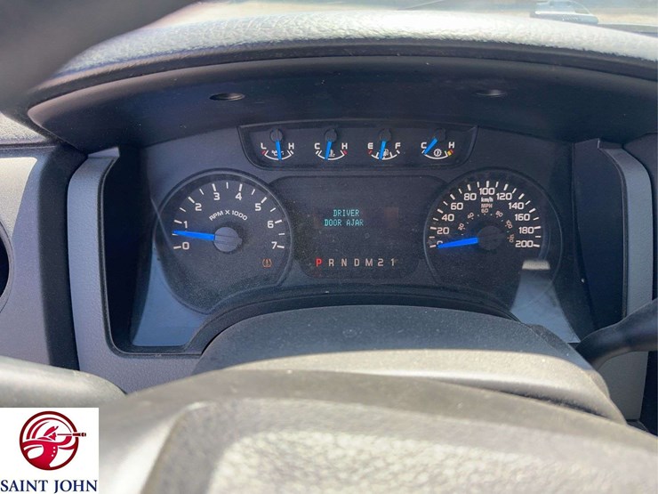 2013-ford-f150-xl-image-27