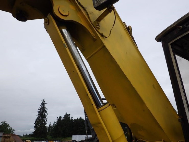 kobelco-hydraulic-excavator-image-16