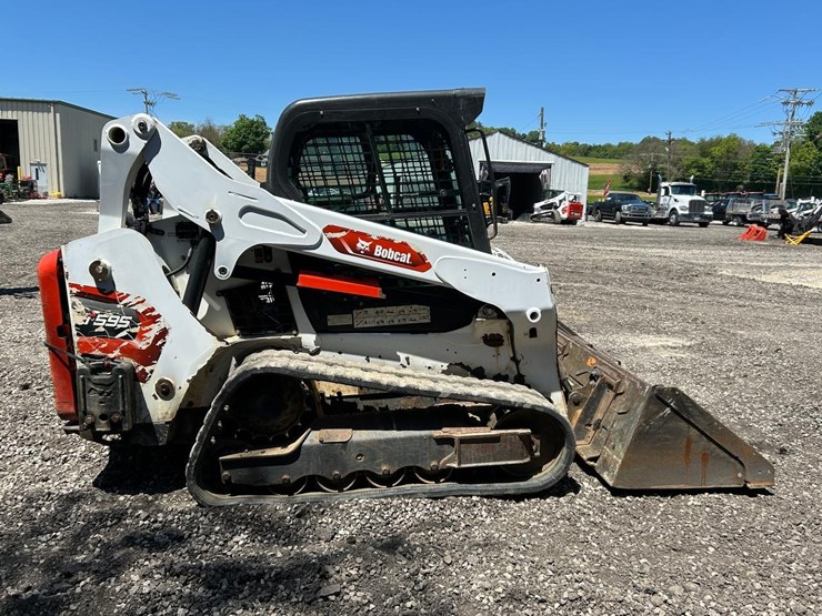 2021-bobcat-t595-image-5