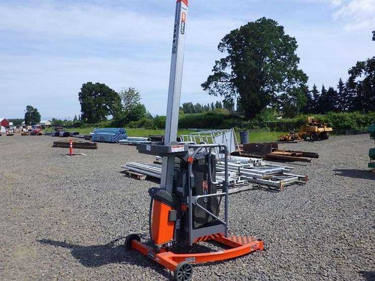 jlg-liftpod-image-1