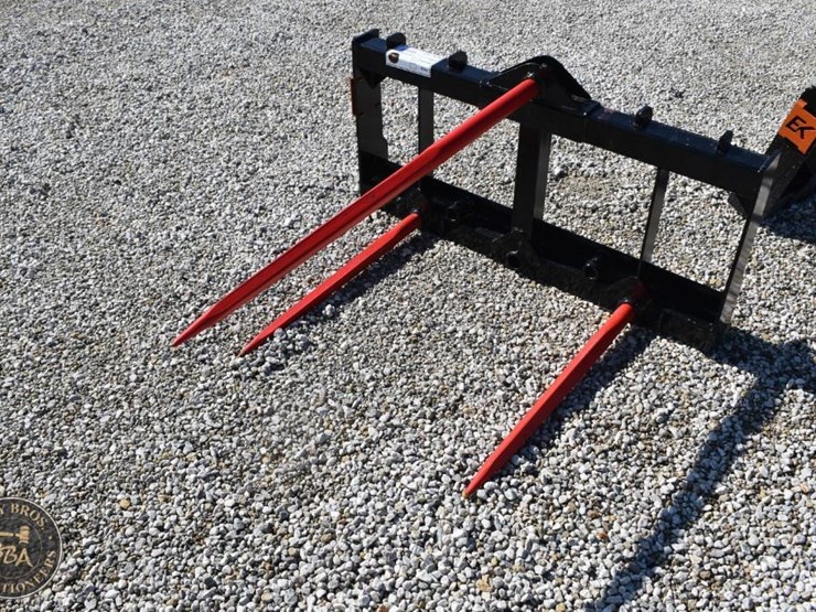 bale-spear-skid-steer-attachment-44965-image-2