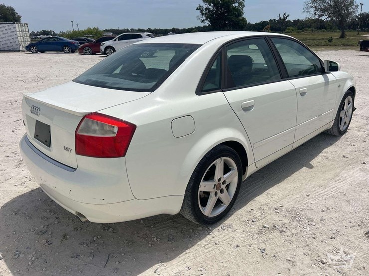 2005-audi-a4-sedan-image-3