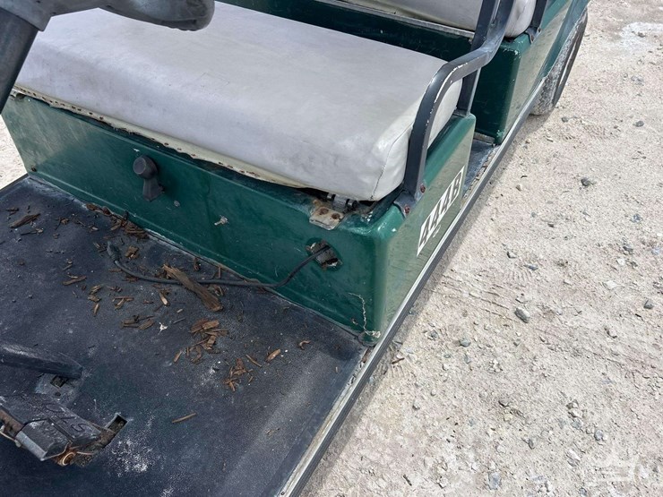 1999-club-car-carryall-electric-utility-cart-image-9