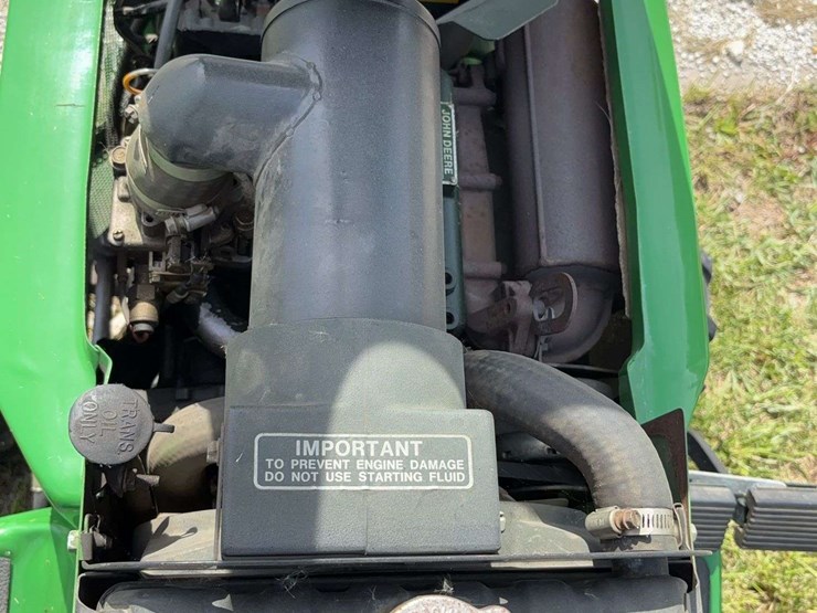 john-deere-322-image-43