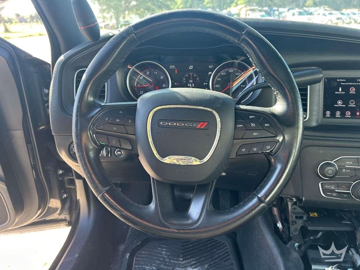 2019-dodge-charger-sedan-image-14