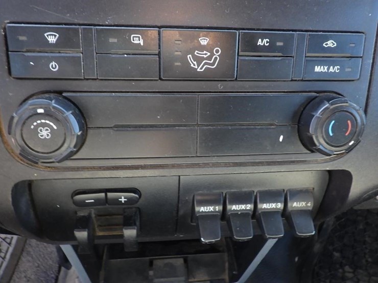 2014-ford-f350-image-41