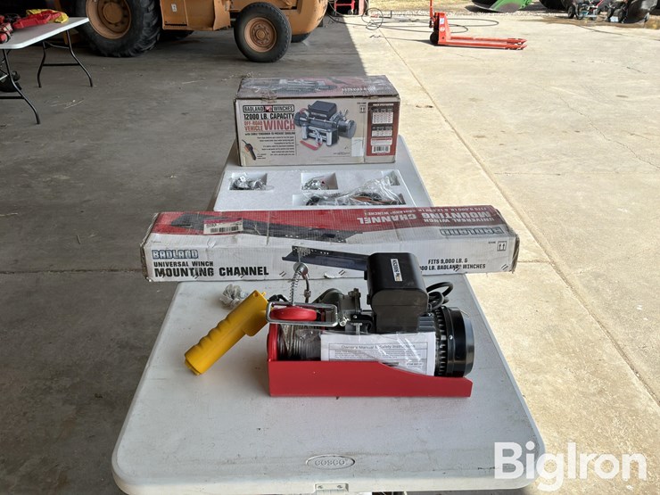 badlands-12,000-lb-winch-image-4