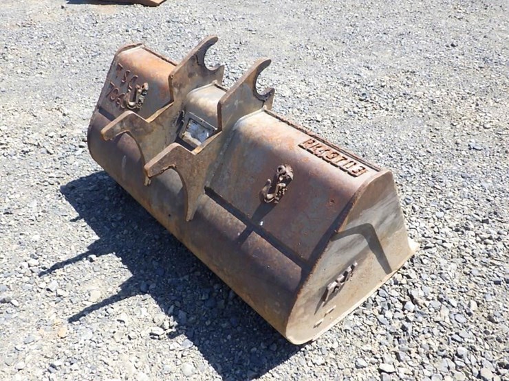 john-deere-60d-image-3
