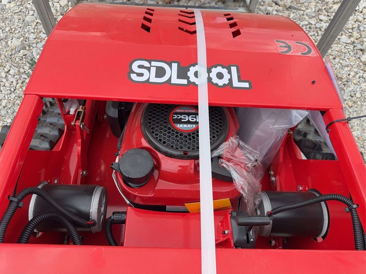 2026-mms-ms800-tracked-mower-image-9