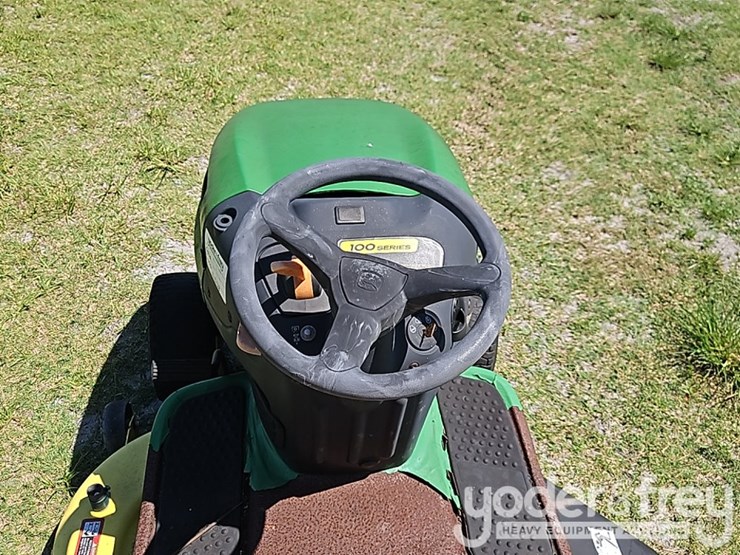 john-deere-102-image-13